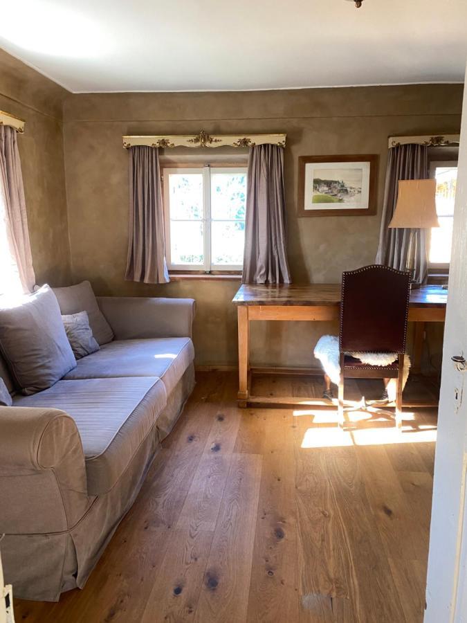 Privatzimmer In 400 Jahre Alten Bauernhaus Niederalm Kültér fotó